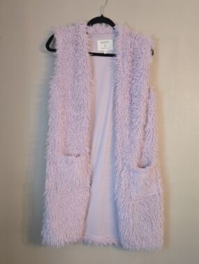 Ashley By 26 International - Shaggy Faux Fur Vest in Pale Lavender
